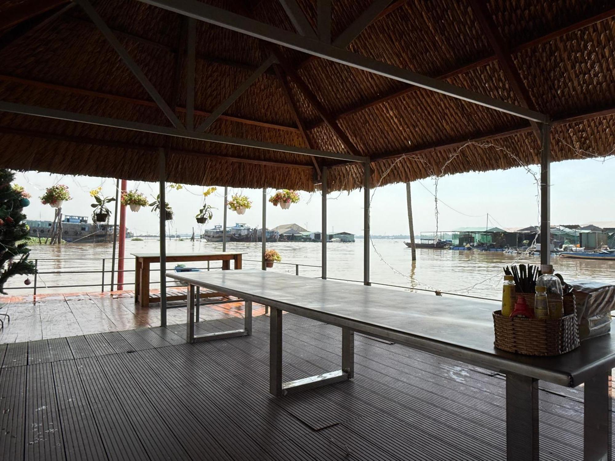 Island Homestay Tien Giang ミトー エクステリア 写真